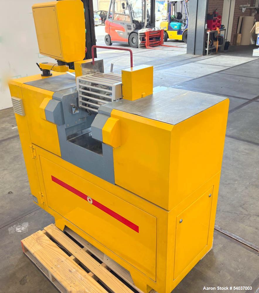 Used LabTech 2-Roll Mill LMR-S 110/3E – 110?mm Chromed Rolls, Electrically Heated