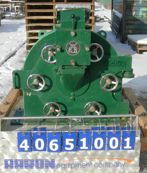 Used Bauermeister Universal Mill, Model UT23, Carbon Steel. Approximately 18" diameter x 6" deep sieve ring assembly with 3 grinding jaw, and 3 sieve plates. Approximately 17 1/2" diameter revolving ...
