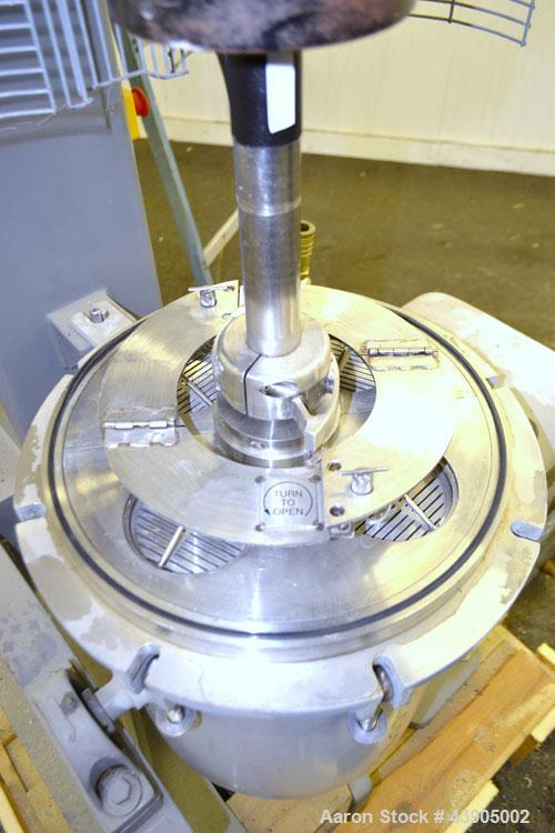 Used Union Process Szegvari Circulation Attritor Mill, Size Q6, Type CIRC, 316 Stainless Steel. Grinding tank capacity 8.2 gallons, media volume 7.5 gallon. Carbon steel jacket, attritor shaft, split...