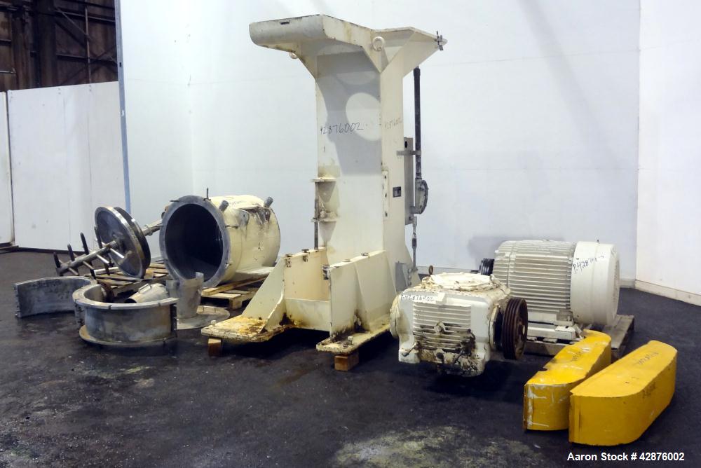 Used Union Process Szegvari Continuious Attritior Mill, Model Q100. 316 Stainless steel grinding chamber, 32" diameter x 32" deep. Flow rate 80 to 120 gallons per minute. Carbon Steel jacket rated 10...
