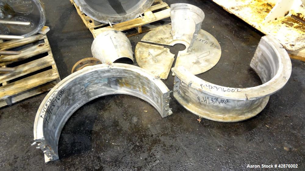 Used Union Process Szegvari Continuious Attritior Mill, Model Q100. 316 Stainless steel grinding chamber, 32" diameter x 32" deep. Flow rate 80 to 120 gallons per minute. Carbon Steel jacket rated 10...