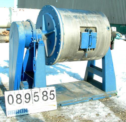 USED: Paul O Abbe ball mill, model 6BM. Carbon steel Teflon lined jacketed chamber. Internal rated atmos, jacket rated 40 psi. 32" diameter x 36" long, 125 total gallon capacity, 60 gallon working ca...