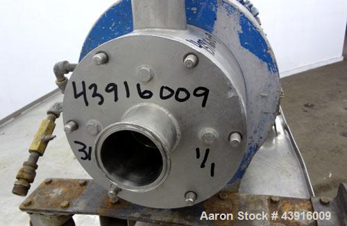 Used Silverson High Shear In-Line Mixer, Model 600LS, 316 Stainless Steel. Approximately 5-1/16” diameter square hole high shear screen work head, approximately 4-7/8” diameter rotor. Jacketed chambe...