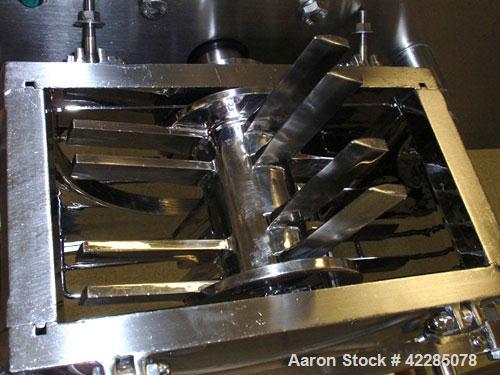 Used Fitzpatrick Fitzmill, Model D6A. Stainless steel construction, fixed knives, pan feed, cantilever design, 575 volt motor with VFD, serial# 11255.