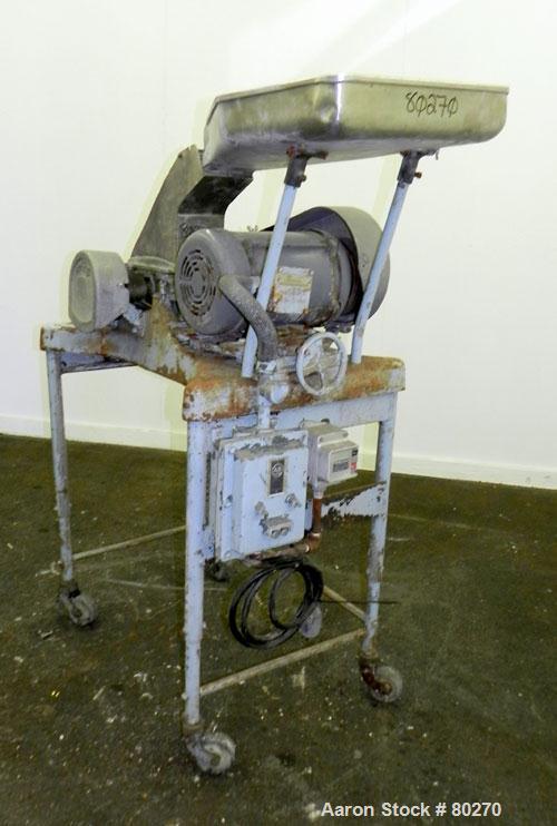 Used Fitzpatrick Fitzmill, Model D6, 304 Stainless Steel. (16) Impact/knife 410/16/20 stainless steel swinging blades. 6" x 11" Cutting chamber, no bottom screen. Gravity feed throat with pan. Driven...