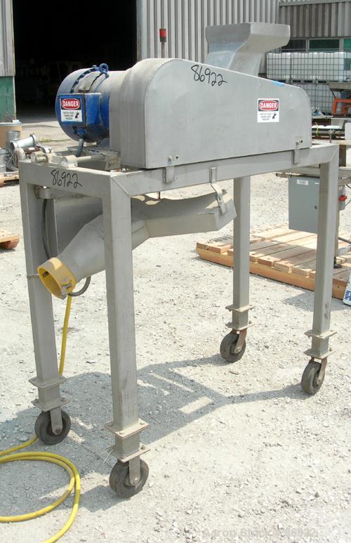 Used Fitzpatrick Fitzmill, Model DAO6, 316 Stainless Steel. (16) double impact swinging blades, 6" x 11" cutting chamber, bottom screen. 304 stainless steel gravity feed throat. Driven by a 7.5 HP, 3...