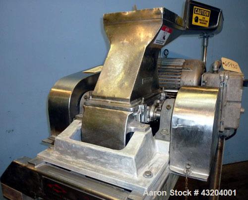 Used Fitzpatrick Fitzmill, Model DAS06, Stainless Steel. (16) Fixed double impact blades. 6" x 11" Cutting chamber, gravity feed throat with pan, no bottom screen. Driven by a 10 hp, 3/60/230/460 vol...