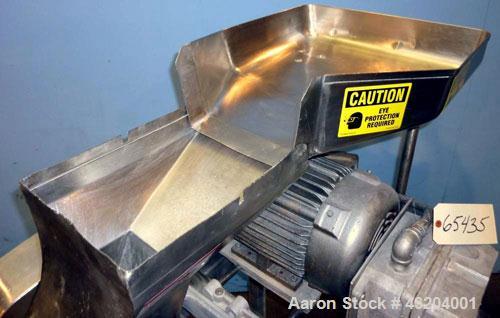 Used Fitzpatrick Fitzmill, Model DAS06, Stainless Steel. (16) Fixed double impact blades. 6" x 11" Cutting chamber, gravity feed throat with pan, no bottom screen. Driven by a 10 hp, 3/60/230/460 vol...