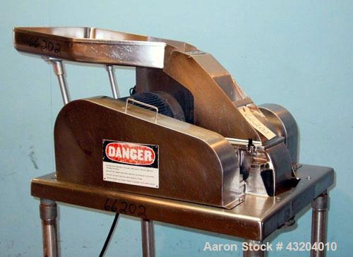 Used Fitzpatrick Fitzmill, Model DASO6, Stainless Steel. (16) Fixed impact/knife blades. 6" x 11" Cutting chamber, gravity feed throat with pan. No bottom screen. Driven by a 10 hp motor. Mounted on ...