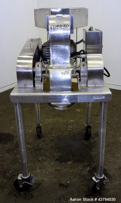 Used Fitzpatrick Fitzmill, Model DAS06, Stainless Steel. (16) Knife/Impact fixed 410/16/20 stainless steel blades, 6” x 11” 316 stainless steel cutting chamber, 316 stainless steel feed throat with a...
