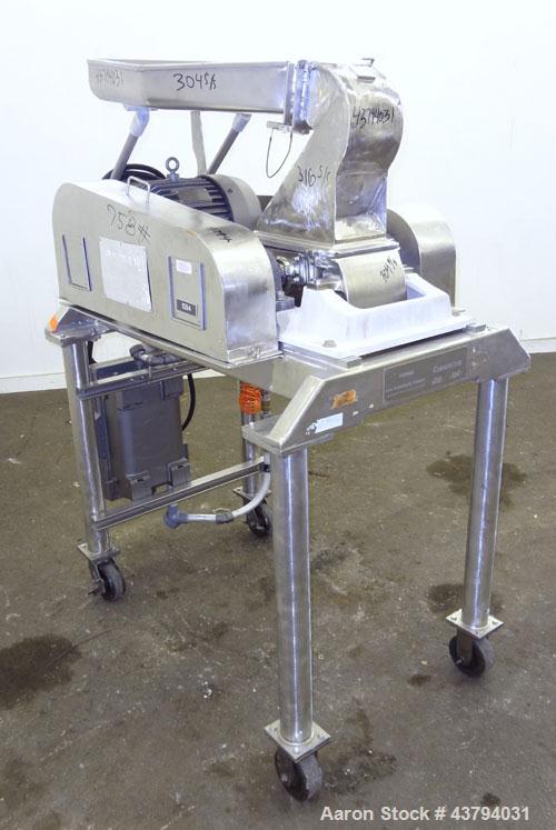 Used Fitzpatrick Fitzmill, Model DAS06, Stainless Steel. (16) Knife/Impact fixed 410/16/20 stainless steel blades, 6” x 11” 304 stainless steel cutting chamber, 316 stainless steel feed throat with a...