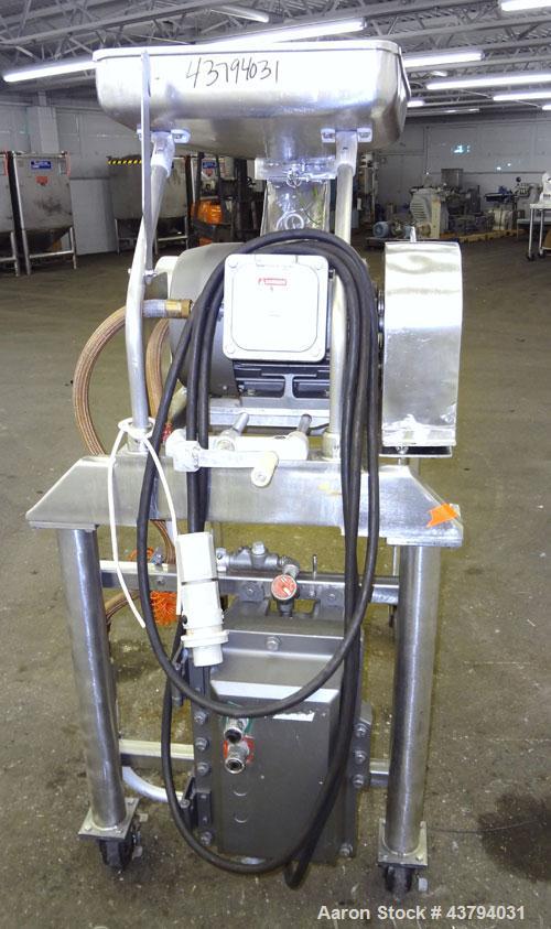 Used Fitzpatrick Fitzmill, Model DAS06, Stainless Steel. (16) Knife/Impact fixed 410/16/20 stainless steel blades, 6” x 11” 304 stainless steel cutting chamber, 316 stainless steel feed throat with a...