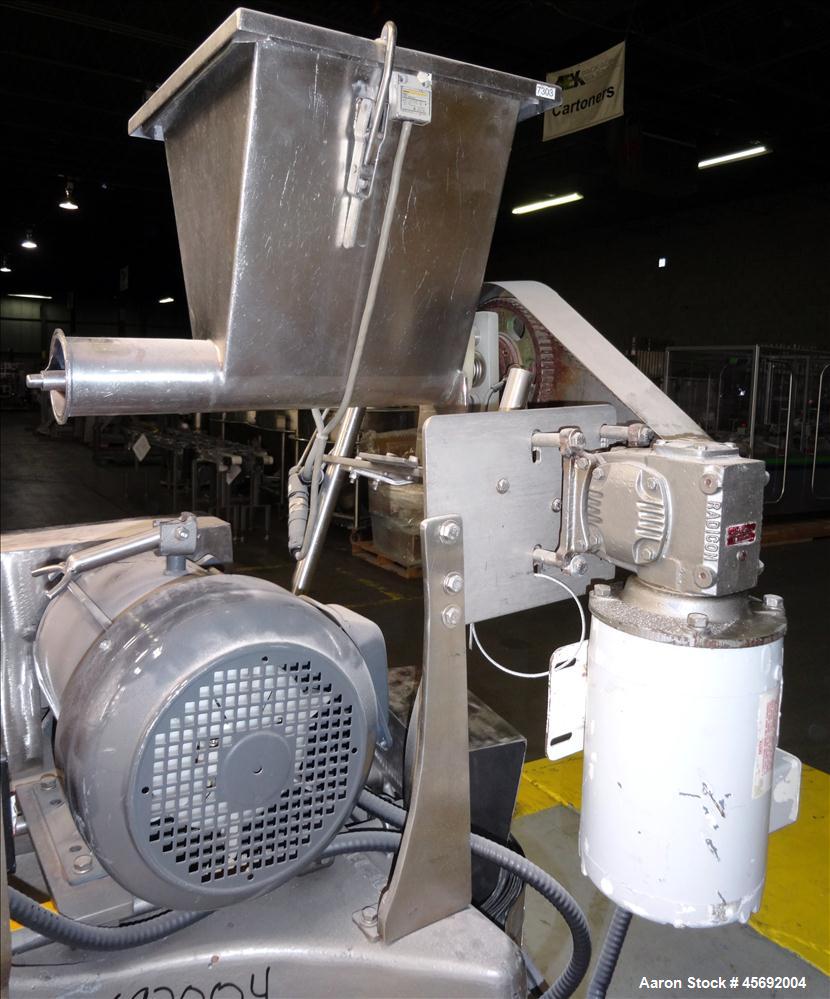 Used Fitzpatrick Fitzmill, Model DAS06. (16) Impact/knife swinging blades, driven by 5 hp, 3/60/208-230/460 volt, 1755 rpm motor. 6" x 11" Cutting chamber, gravity feed throat, bottom screen. (1) 2-1...