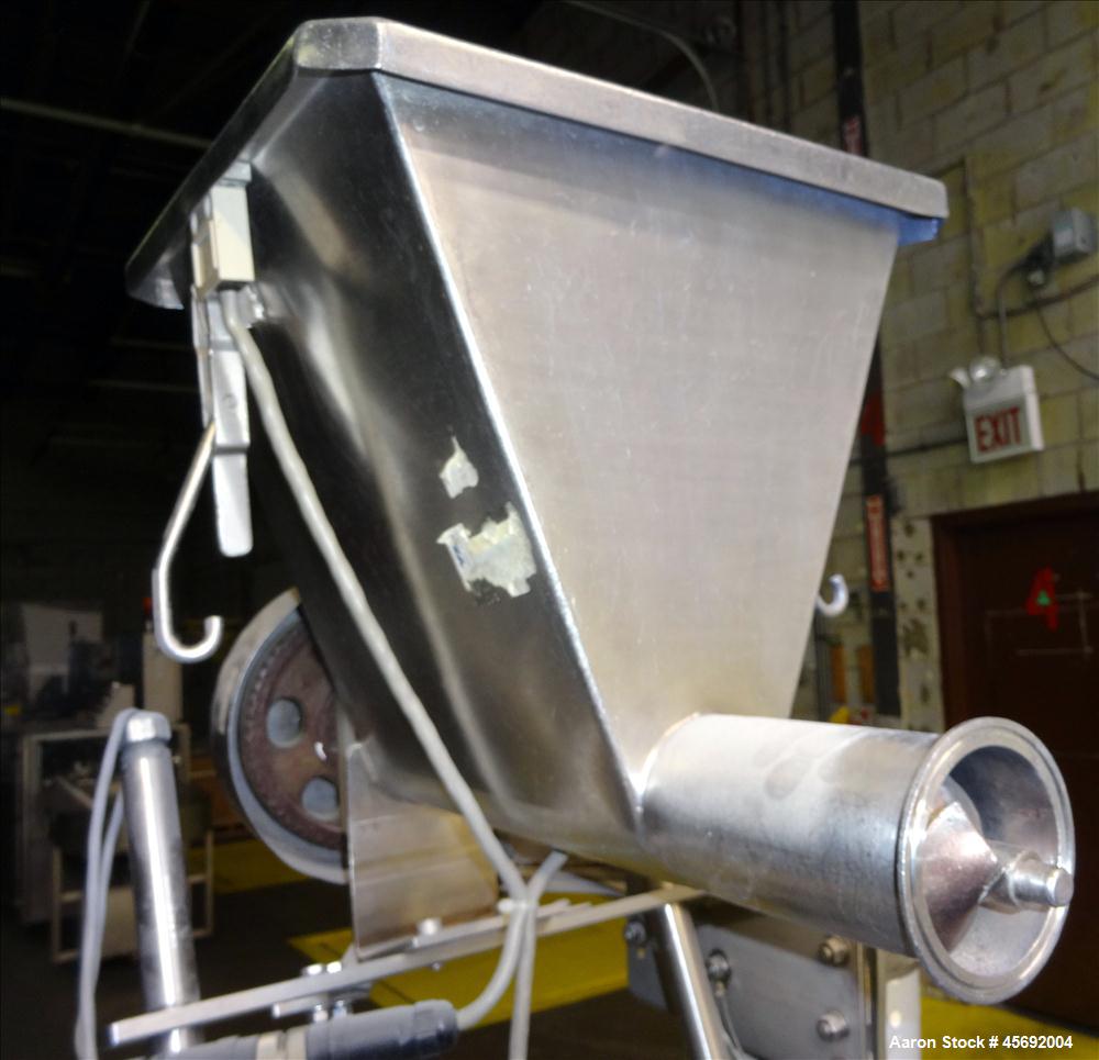 Used Fitzpatrick Fitzmill, Model DAS06. (16) Impact/knife swinging blades, driven by 5 hp, 3/60/208-230/460 volt, 1755 rpm motor. 6" x 11" Cutting chamber, gravity feed throat, bottom screen. (1) 2-1...