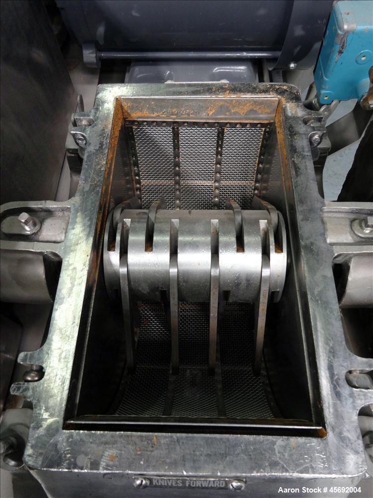 Used Fitzpatrick Fitzmill, Model DAS06. (16) Impact/knife swinging blades, driven by 5 hp, 3/60/208-230/460 volt, 1755 rpm motor. 6" x 11" Cutting chamber, gravity feed throat, bottom screen. (1) 2-1...
