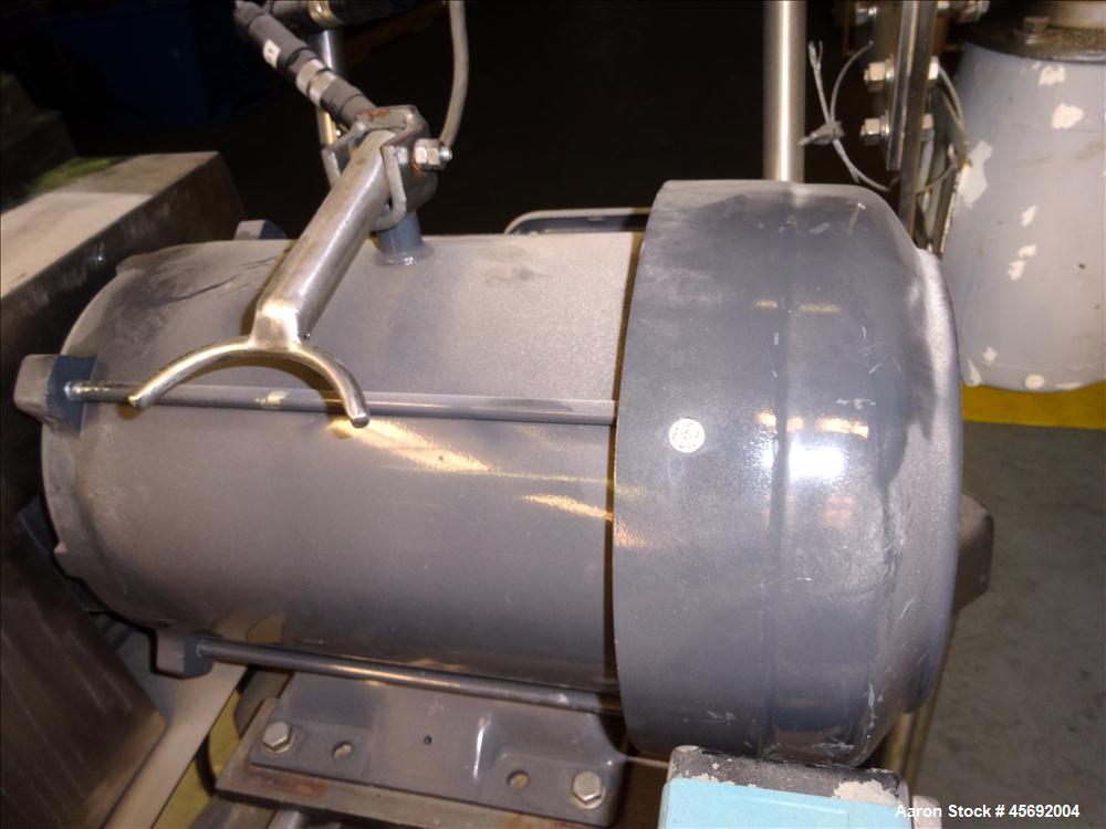 Used Fitzpatrick Fitzmill, Model DAS06. (16) Impact/knife swinging blades, driven by 5 hp, 3/60/208-230/460 volt, 1755 rpm motor. 6" x 11" Cutting chamber, gravity feed throat, bottom screen. (1) 2-1...
