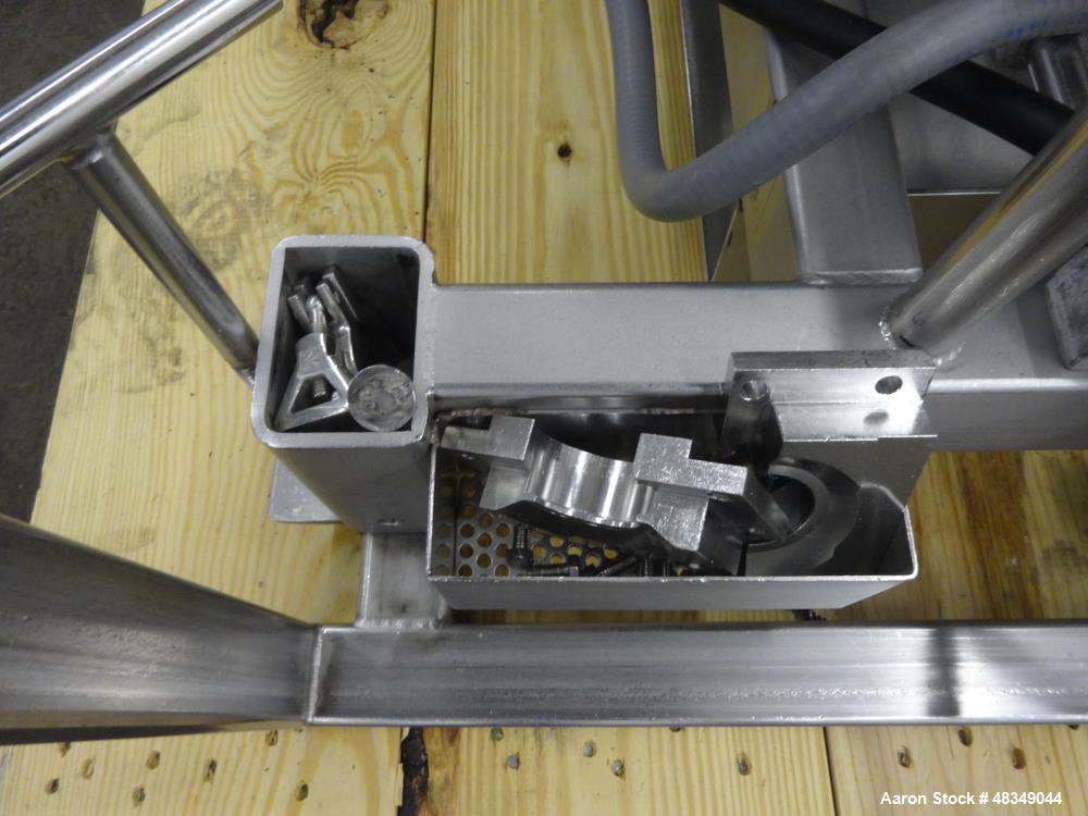 Used Fitzpatrick Fitzmill, Model DAO-6, 304 Stainless Steel.