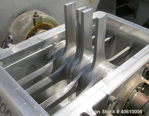 Used Fitzpatrick Fitzmill, model DASO6, 304 stainless steel. (16) fixed impact/knife 410 stainless steel blades. 6" x 11" cutting chamber, gravity feed throat with pan, bottom screen. Driven by a 15 ...