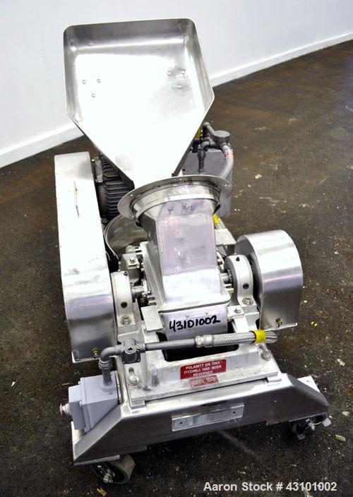 Used Fitzpatrick Fitzmill, Model DASO6, 304 Stainless Steel.(16) Fixed impact/knife 410/16/20 stainless steel blades.6" x 11" Cutting chamber, gravity feed throat with pan, missing transition piece f...