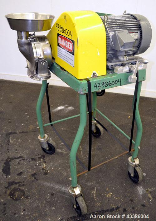 Used Fitzpatrick Homoloid Mill, Model JT, 316 Stainless Steel. 8” Diameter x 2” deep chamber, (11) 410/16/20 Stainless steel swinging impact/knife blades, bottom screen. 304 Strainless steel top feed...