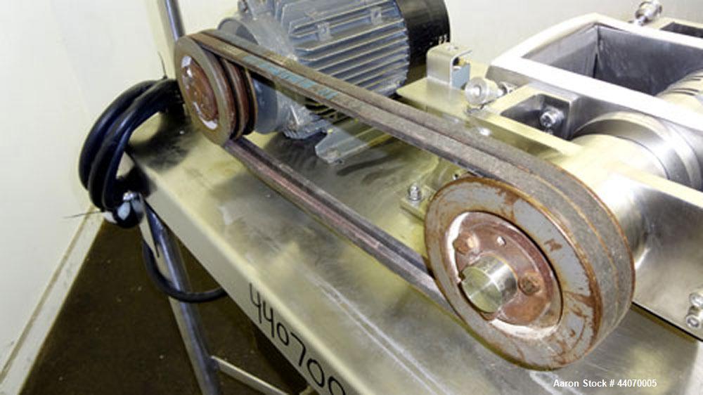 Used O’Hara Fitz Type Hammer Mill, Model M1000, Stainless Steel. Approximate 6” x 11” feed, 304 stainless steel gravity feed throat with 304 stainless steel pan. (16) Knife/impact swinging 316 stainl...