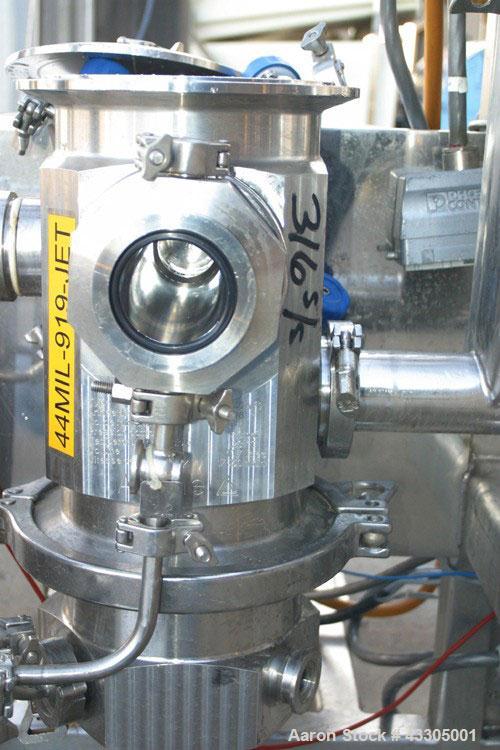 Used Alpine Bed Opposed Jet Mill, Model 140AFG.  316 Stainless steel, 10.7 liter jacketed chamber rated 2.3 bar at 123 deg C (33 psi at 253 deg F).  (1) Horizontal design classifying wheel driven by ...