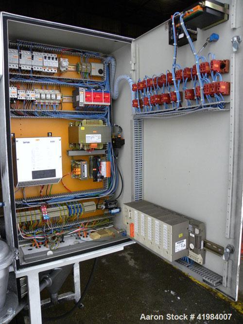 Used Alpine Fluidized Bed Opposed Jet Mill System, type 100AFG, 321 stainless steel, consisting of: (1) Alpine jet mill, model 100AFG, throughput rate approximately 1 to 25 kg/hr. Includes a classify...