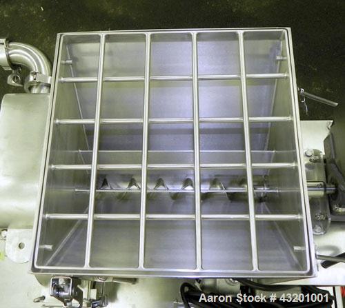 Used Fluid Air Impact/Screening Mill, Model 003, 304 Stainless Steel. 17-4PH Stainless steel fixed rotor with bars, 4’’ x 15’’ cutting chamber with bottom screen. 1-1/2’’ diameter x 15’’ long top scr...