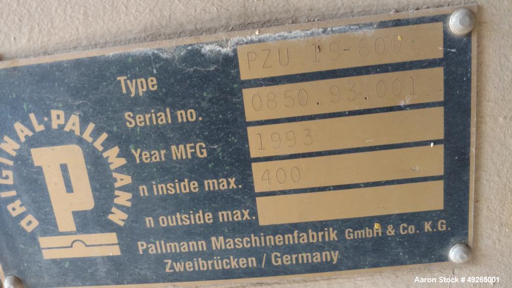 Used Pallmann Universal Long Log Flaker, Type PZU 19-600. Spec for 700 Kw / 938 hp. Inside max : 400. The voltage on this unit is 3 phase 480 volt for all of the motors and 120 volt and 24 volt for t...