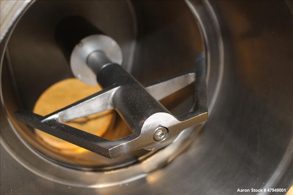 Used Quadro Comil, Model 196S, 316 Stainless Steel.