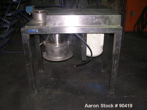 Used Quadro Comil, Model 196S, Stainless Steel. Approximate 12" diameter screen. Approximate capacity up to 8000 pounds an hour. Includes screen, and beater bar. Driven by a 15 hp, 3/60/230/460 volt ...