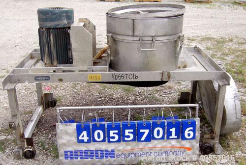 Used Quadro Comil, model 198S, 304 stainless steel. Approximate 24" diameter x 12" deep chamber with bar, no screen. Approximate capacity up to 16,000 pounds an hour. Driven by a 20 hp, 3/60/575 volt...