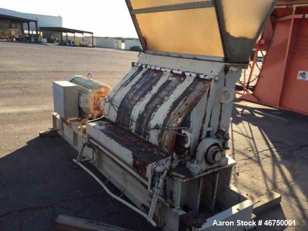 Used Schutte Buffalo Hammer Mill, Model 13100. 200 HP 3/60/460/3600 TEFC Motor, direct connected with guard. Mill is 48" wide and manufactured from 3/4" A-36 plate. Mounted on a structural steel sub-...