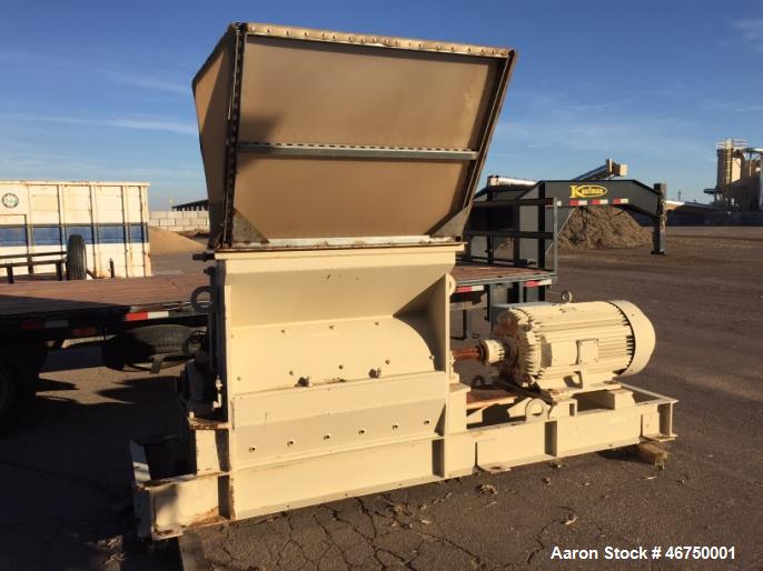 Used Schutte Buffalo Hammer Mill, Model 13100. 200 HP 3/60/460/3600 TEFC Motor, direct connected with guard. Mill is 48" wide and manufactured from 3/4" A-36 plate. Mounted on a structural steel sub-...