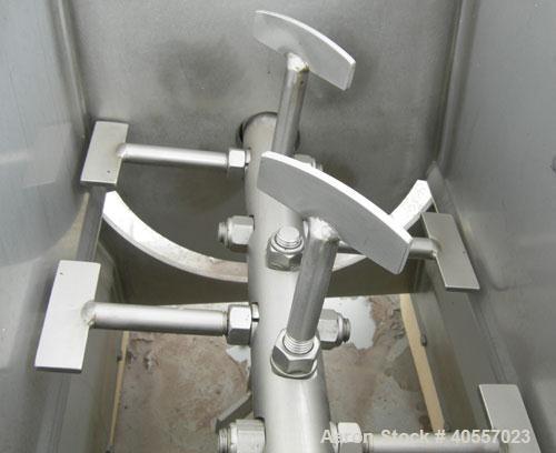 Used Anderson Dahlen Product Lump Breaker, 304 stainless steel. 14" wide x 25 3/4" long chamber, 2" diameter shaft with (12) bolt on "T" type paddles. Bottom bar screen. Driven by a 1/2 hp, 3/60/230/...