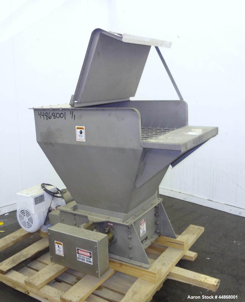 Used Machine & Process Design Dual Rotor Crusher Lump Breaker, 304 Stainless Steel. Approximate 18" x 18" feed throat with a top mounted hopper with safety grate and hinged charge port section. (2) C...