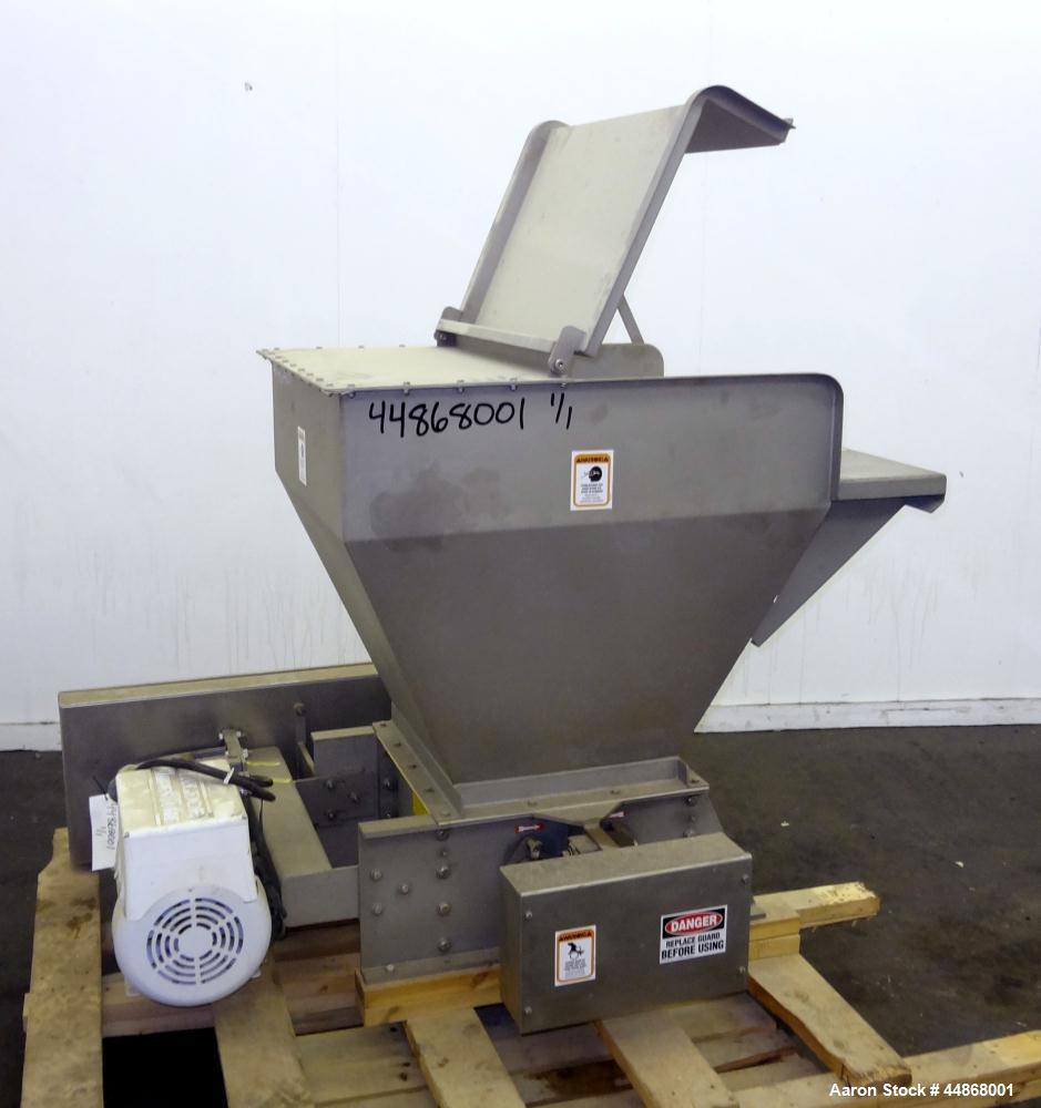 Used Machine & Process Design Dual Rotor Crusher Lump Breaker, 304 Stainless Steel. Approximate 18" x 18" feed throat with a top mounted hopper with safety grate and hinged charge port section. (2) C...