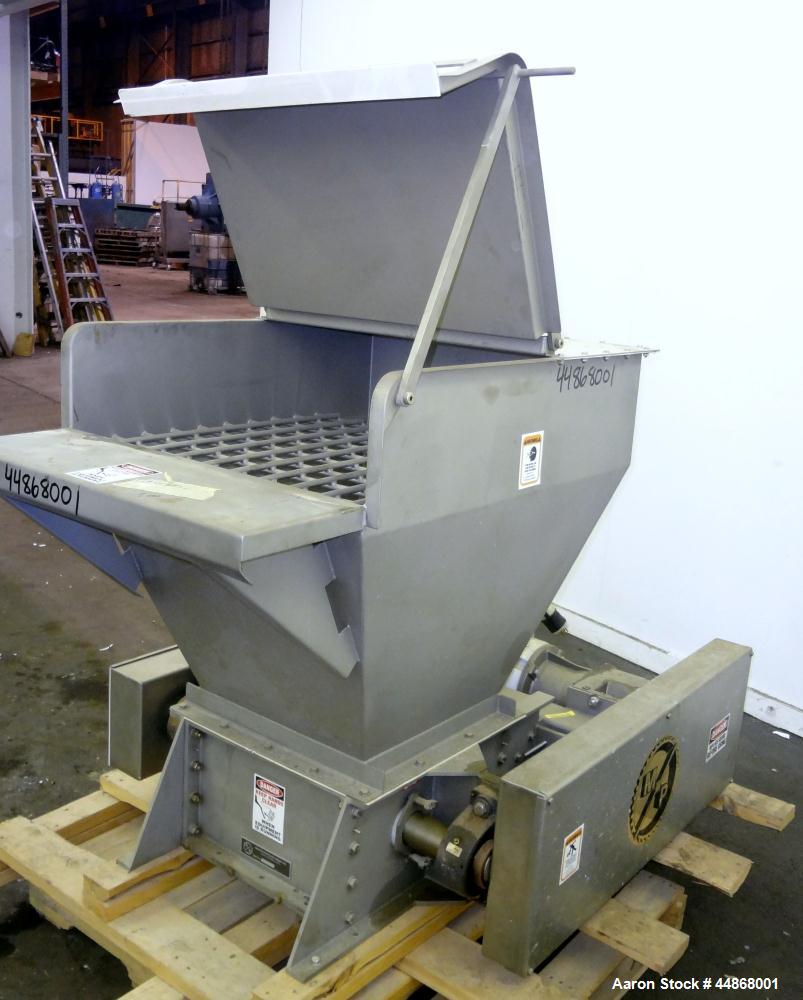 Used Machine & Process Design Dual Rotor Crusher Lump Breaker, 304 Stainless Steel. Approximate 18" x 18" feed throat with a top mounted hopper with safety grate and hinged charge port section. (2) C...