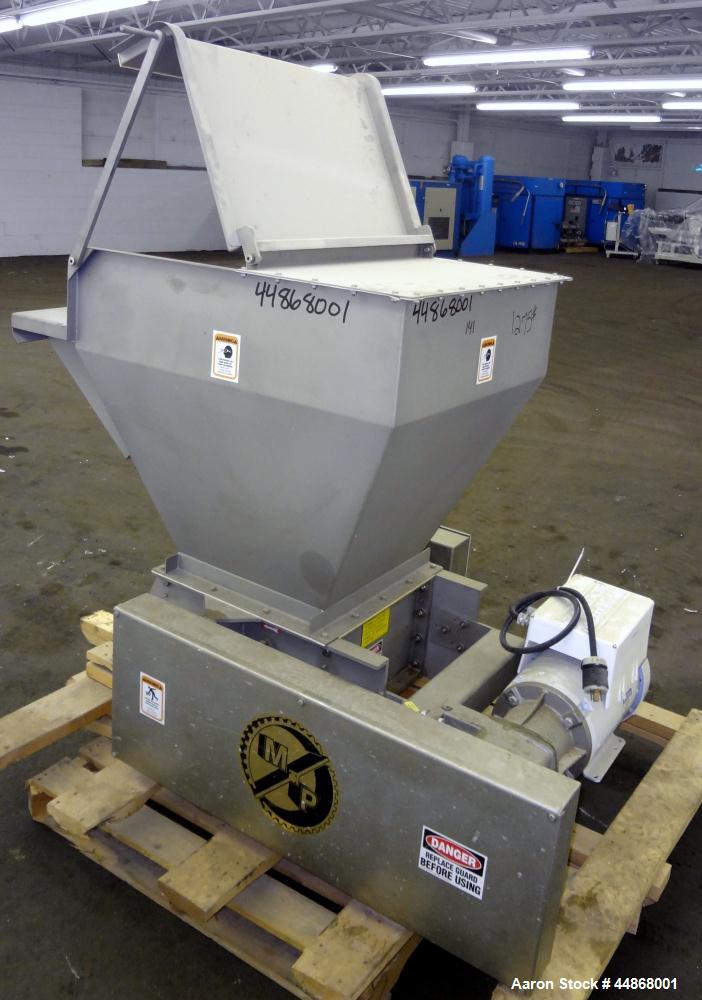 Used Machine & Process Design Dual Rotor Crusher Lump Breaker, 304 Stainless Steel. Approximate 18" x 18" feed throat with a top mounted hopper with safety grate and hinged charge port section. (2) C...