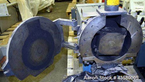 Used Thomas Wiley Cutting Mill, Model 4, Carbon Steel. 141 Cubic inch chamber 7-3/4” diameter x 3” deep. (4) Bolt on blade rotor, 6 stationary bed knives. Top feed with hopper, bottom discharge, hing...