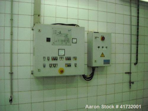 Used Amandus Kahl Pellet Mill, Model 33-390. Designed for the compression of food, feed, nutritional supplement and pharmaceutical powders into pellets for use as is or to be reground with improved d...
