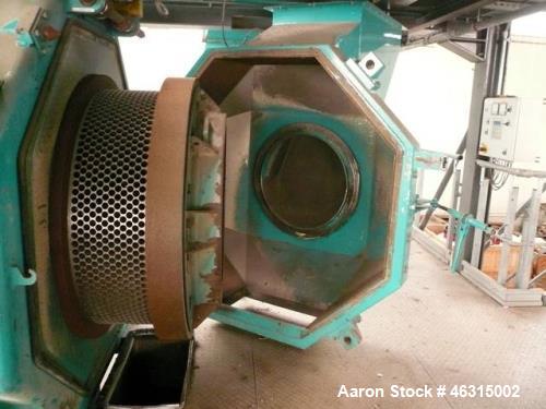 Used Pelletting Press, Andritz UMT Paladin 3000-300/2R BM, 536hp (400kW). Die diameter approximately 39" (1000mm), width approximately 12" (300mm), 6-9 m/sec. Main gear 2x 335 hp (250kW), 1500 rpm, 5...