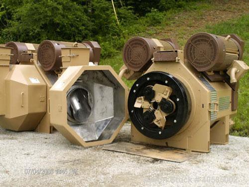Used 34" Bliss Pioneer Pellet Mill, 400 hp, new belts, bearings, die, rolls and paint. Mfg 1998. Includes stainless steel feeders, conditioners, feed cones and doors. Reported to be reconditioned.