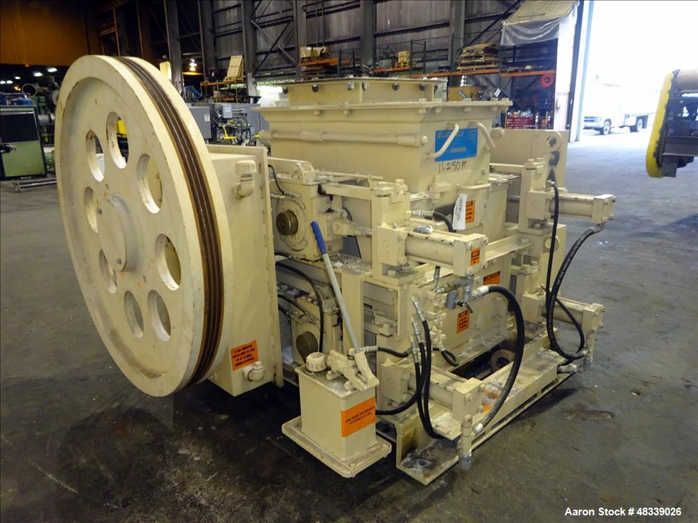 Used Gundlach Heavy Duty Roll Crusher, Model 3020D, Carbon Steel.