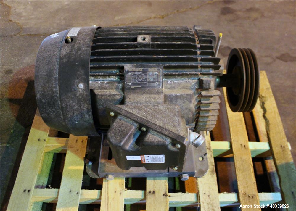 Used Gundlach Heavy Duty Roll Crusher, Model 3020D, Carbon Steel.