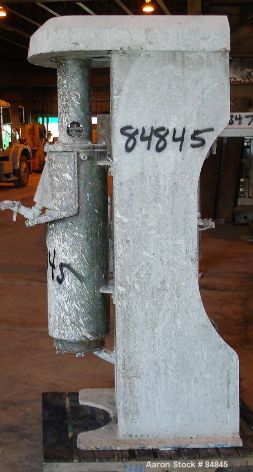 Used Morehouse Cowles Vertical Media Mill, Model 10-25.