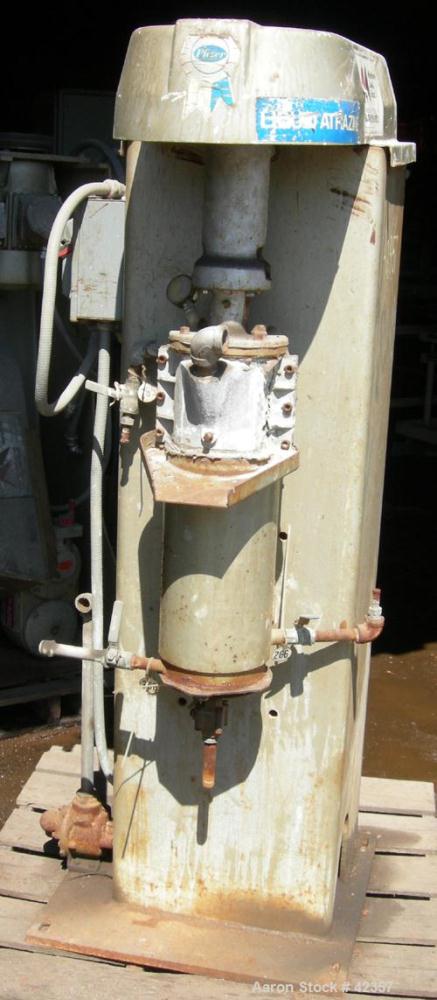 USED: Morehouse-Cowles model 5-5 sand mill, 5 gallon capacity. 7-1/2 hp XP belt drive. 230/460V/1750 rpm. Viking HL-32 feed pump. 1 hp varispeed drive XP. 25.1:1 ratio output. 1978 vintage.
