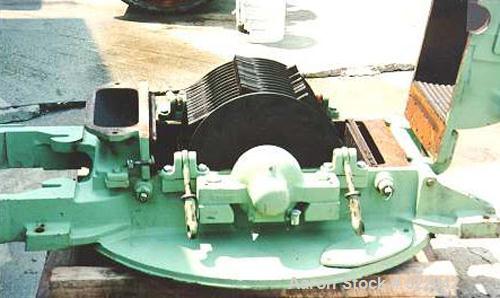 USED: Model 4 SCB Mikro Pulverizer. Multi "V" belt main drive withguard. Cast iron castings and steel rotor assembly. Multiple deflectorliner. 1/8" x 1" knife rotor. Designed for carbon black. Report...
