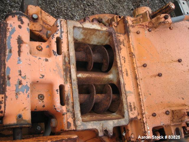 USED: Pulva Corp Pulverizer, model C, carbon steel. Double screw feed. Driven by a 3/4 hp motor. Main drive is a 40 hp, 230/460 volt motor. Base mounted.