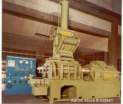 USED: Itlalmec Mixer, type ITM 70. Working capacity is 13.89 - 18.52 gallon (52.5 - 70 liter). Ram feed, sliding door discharge, oil heated. Tangential mixing blades. Blade speed 27.2 - 32.4 rpm via ...